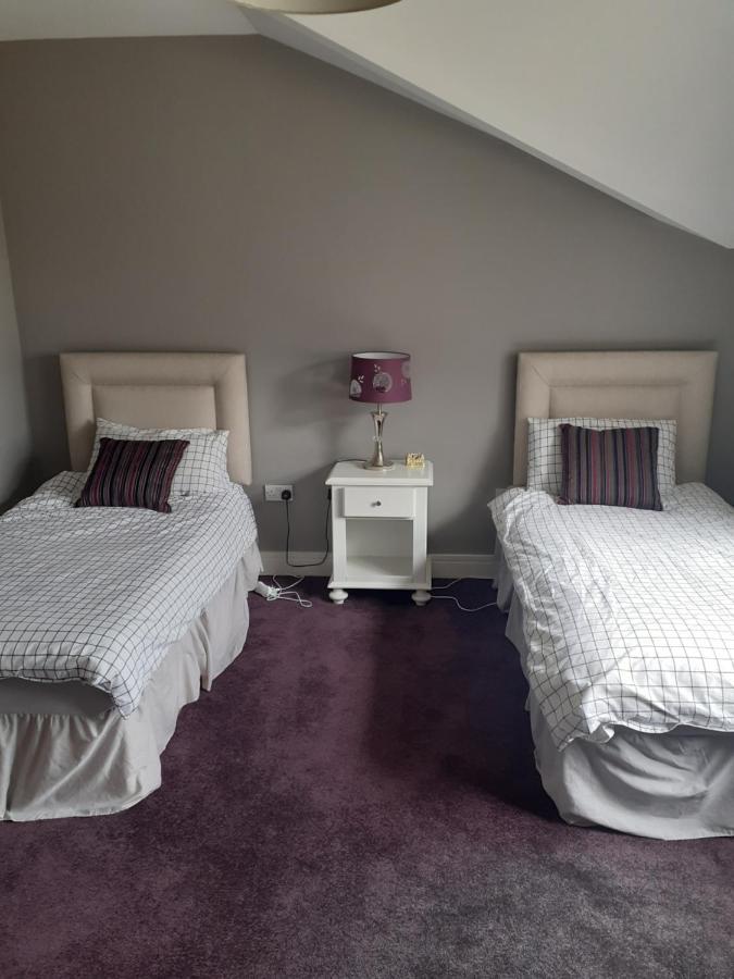 Single Or Twin Room In Lovely Country Residence Nobber المظهر الخارجي الصورة