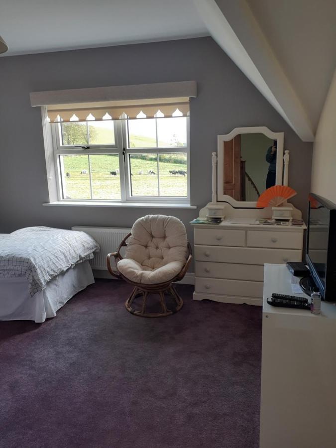 Single Or Twin Room In Lovely Country Residence Nobber المظهر الخارجي الصورة