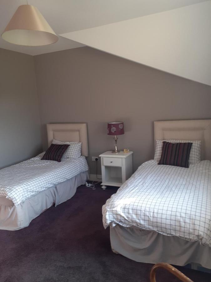 Single Or Twin Room In Lovely Country Residence Nobber المظهر الخارجي الصورة